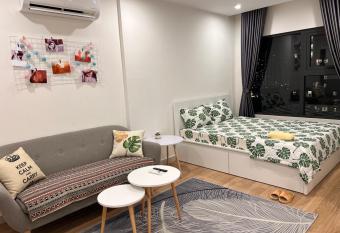 Vinhome Grand Park Homestay House-Romantic Stay has Balcony rooms