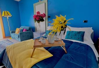 Casa di Giove room allows 18 year olds to book a room