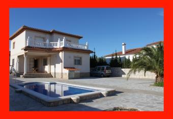 Alfonso has Balcony rooms