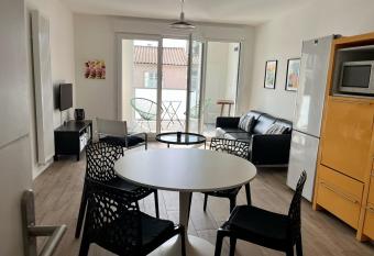 New apartment with a lot of light has Balcony rooms