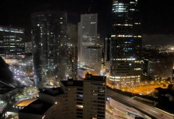 Grand Studio    la D  fense allows 18 year olds to book a room