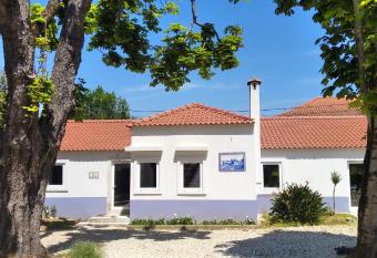 Casa de Arcos allows 18 year olds to book a room