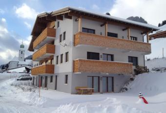Ferienwohnung Maier - Fontanella has Balcony rooms