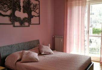 Ca  Beppino allows 18 year olds to book a room