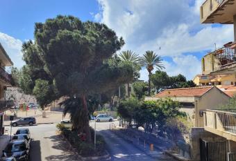 La casa di nonna Carmelina has Balcony rooms