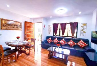 2 Bedroom Apartment ~ 5 Minutes to Grand Mall has Balcony rooms