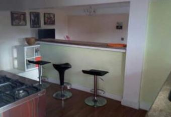 TonLin Pewee Drive 2 Bedroom allows 18 year olds to book a room