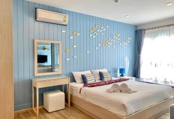 The rain cha-am huahin by da has Balcony rooms