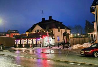 Villa Henrys has Balcony rooms