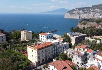 Merisami has Balcony rooms