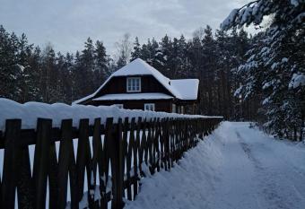 Sosnowy Domek has Balcony rooms