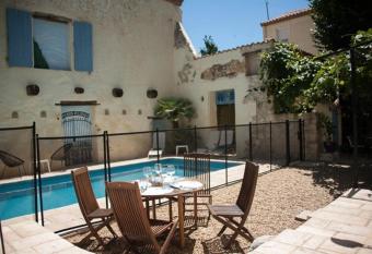 Maison Pelissier - Chambres d   h  tes avec piscine has Balcony rooms
