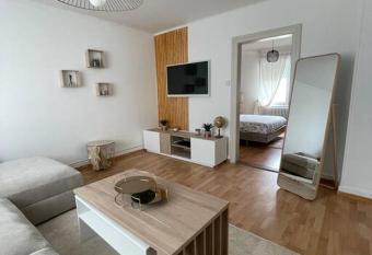 Maison neuve enti  rement r  nov   allows 18 year olds to book a room