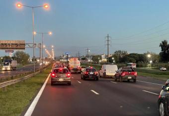 Very Comfortable Apartment has Balcony rooms