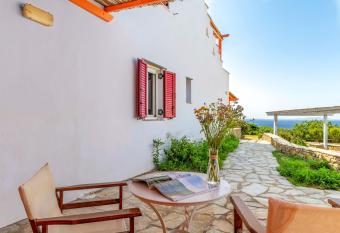 Anemologio 204 Tinos has Balcony rooms