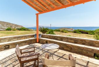 Anemologio 201 Tinos has Balcony rooms