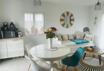 Cottage Dune has Balcony rooms