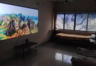 Lovely 2BHK+free house help has Balcony rooms