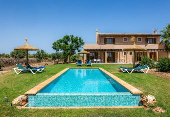 Pergola Porto Cristo has Balcony rooms