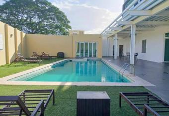 Hermoso Apartamento C  ntrico con Vista al lago has Balcony rooms