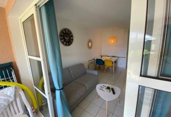 Superbe appartement Cap Esterel - C  te d   Azur - Saint-Rapha  l has Balcony rooms