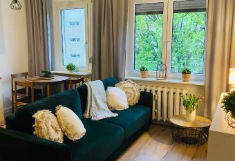 Apartament Boho allows 18 year olds to book a room