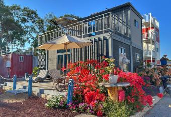 Casa Garfio allows 18 year olds to book a room