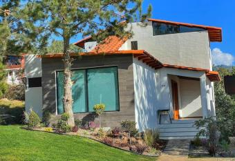 Caba  a 09 has rooms with a private hot tub