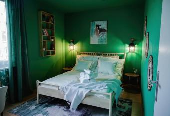 Neu: Boho-Chic-Wohnung Neusiedl has Balcony rooms