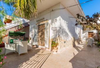 Villetta a Torre Lapillo has Balcony rooms