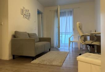 Diamond Lodging in Frankfurt has Balcony rooms