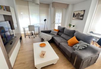 POOL AND CONFORT. Apartamento de 3 habitaciones . has Balcony rooms