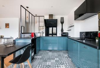 Palma 3 bedrooms large balcony has Balcony rooms