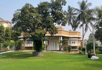 Chandan Villa - The Luxury Private Villa has Balcony rooms