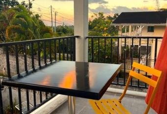 Appart T3 id  al Tourisme ou Pro. has Balcony rooms