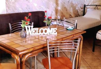 Cottage View has Balcony rooms