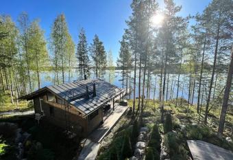 Luxury guesthouse, beachfront sauna has Balcony rooms
