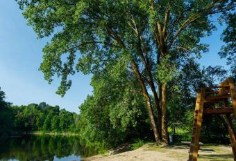 Chalet lac st   milie energy r  gion lac taureau beach club has Balcony rooms