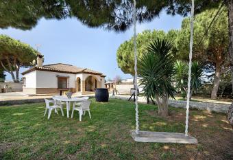 Casa Montepinar has Balcony rooms