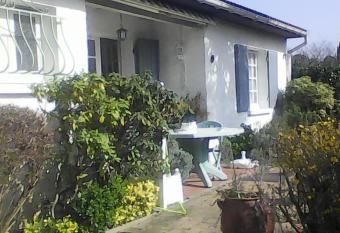 Vacances    Ar  s has Balcony rooms