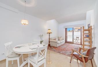 Es Comtat 2 Muro has Balcony rooms