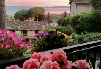  La perla del lago  alloggio turistico has Balcony rooms