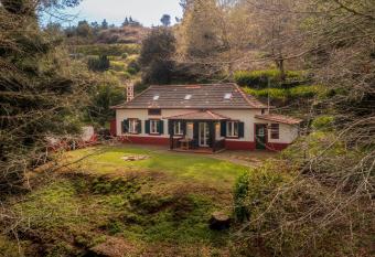 Surrounded by Nature - Casa da Cebola has Balcony rooms