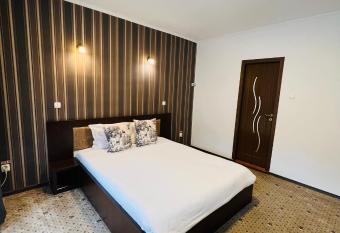 Pensiunea Zimbrul has Balcony rooms