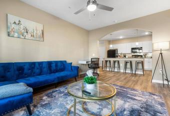 Elegant 2 Bedroom/2 Bath Condo with All Amenities (Pool, Gym, Laundry, etc) has Balcony rooms