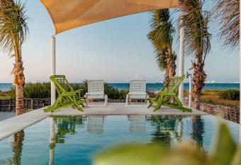 Rajulmar 336 Beach Front allows 18 year olds to book a room