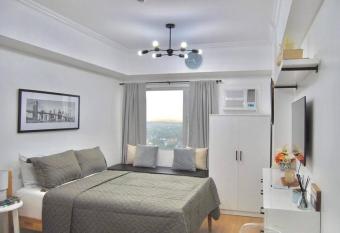 New York Suite III at Avida Towers Aspira allows 18 year olds to book a room