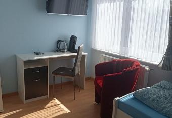 Monteurwohnung Atrico allows 18 year olds to book a room