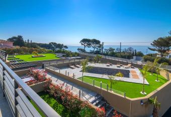 RESIDENCE SAMBRO - Jacuzzi et piscine chauff  e vue mer - 4   toiles allows 18 year olds to book a room