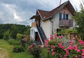 Kuca - STUDIO has Balcony rooms